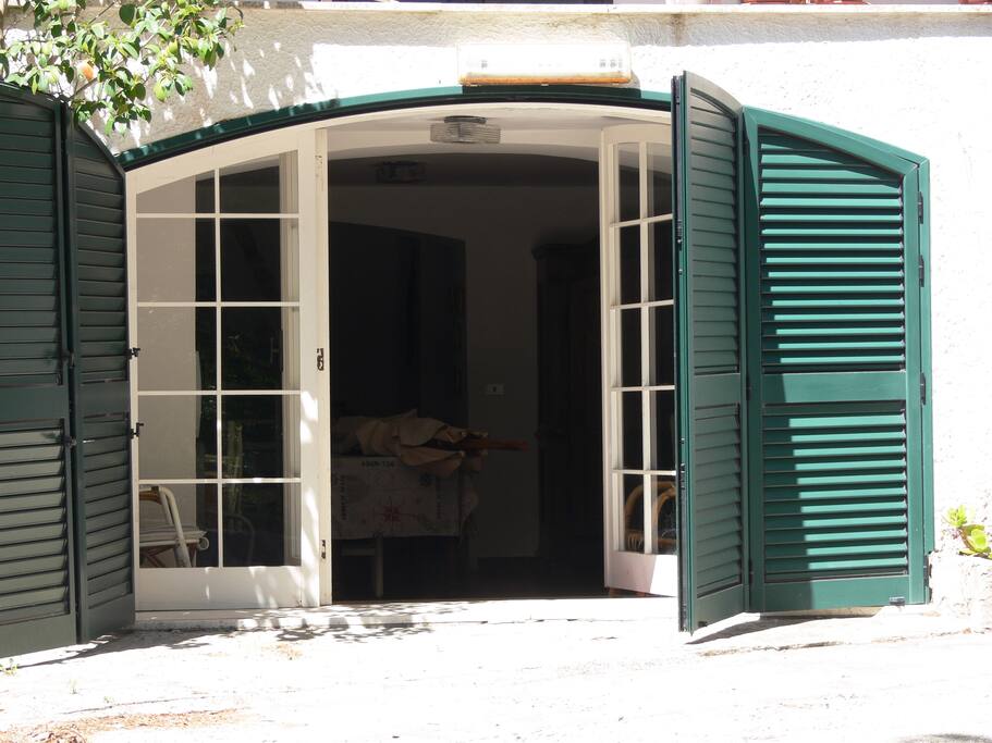 Porta ingresso secondario