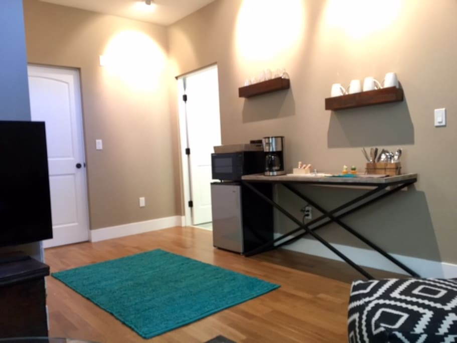 Kitchen/Bath/Front