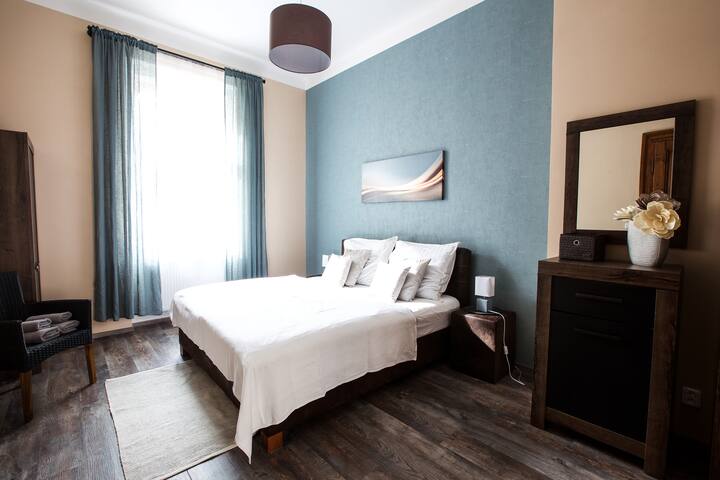 Spacious/Nearby the river/100m2/2Bdr/Renovated