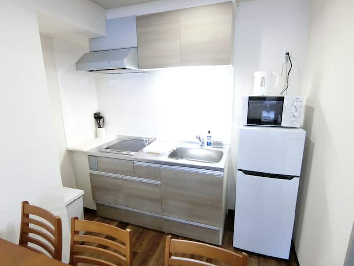 8ppl/1min To Shinimamiya St./easy Access->kix/9750 - Osaka