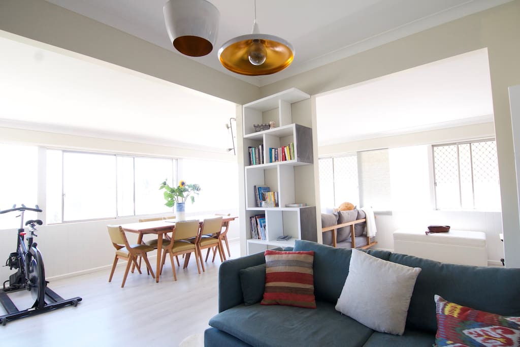 Open plan living/dining area