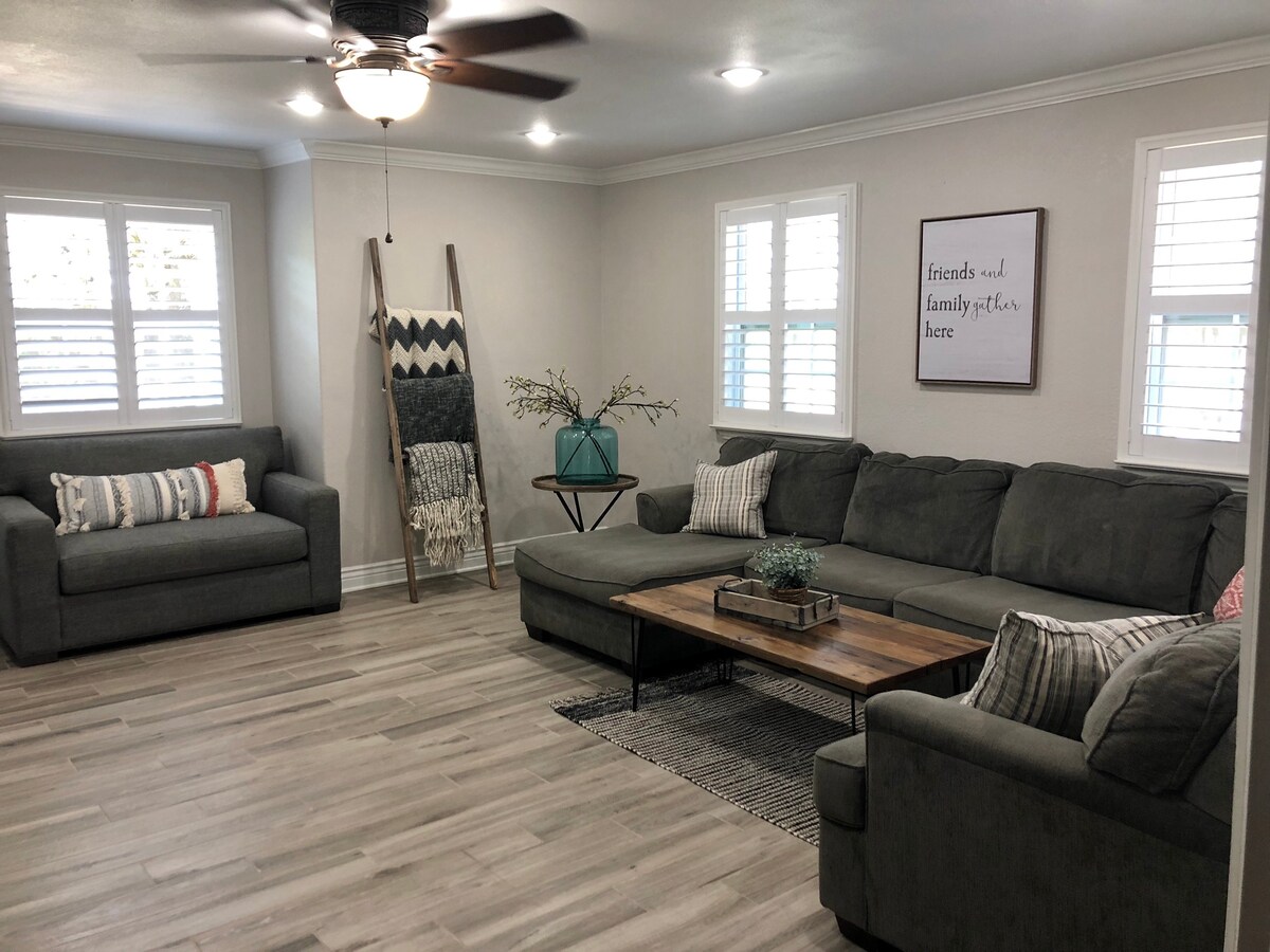 Habitación familiar muy relajante perfecta para ver películas