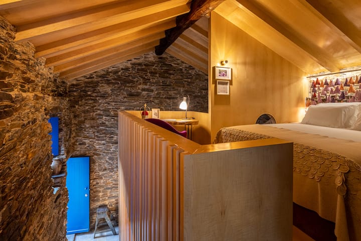 Mwonekano wa mlango mkuu