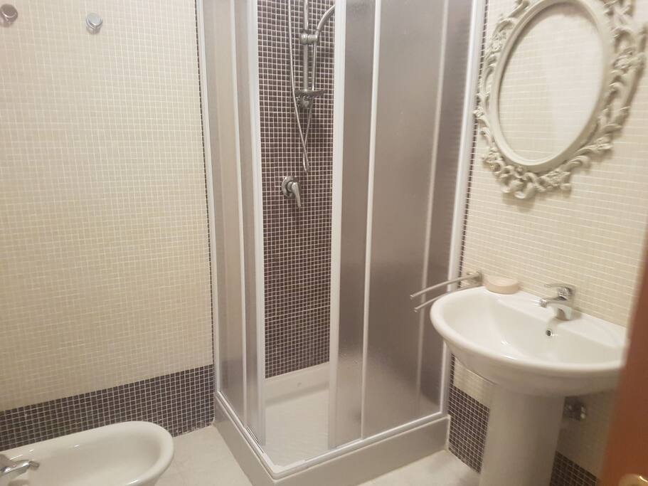 bagno cieco con doccia