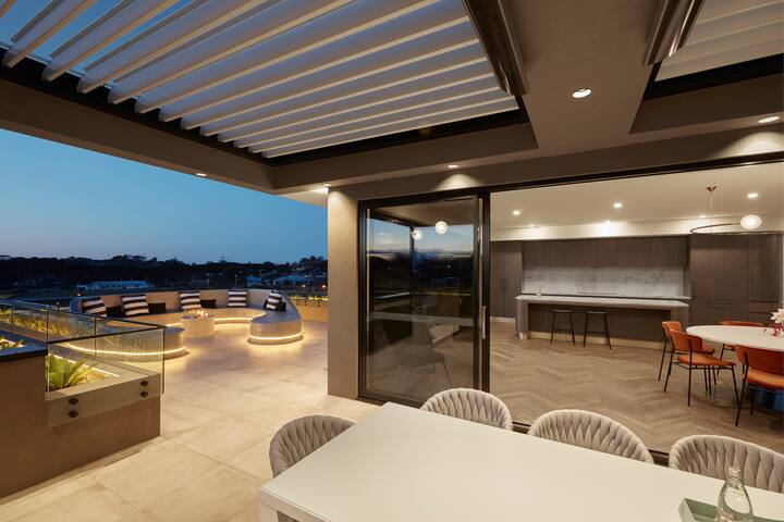 Carmel at Sorrento Exclusive Penthouse gallery image 5