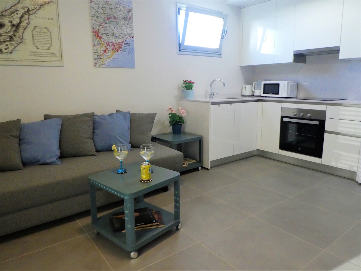 Successful Airbnb property: GT1-Great terrace, remote work and sun in Granadilla De Abona