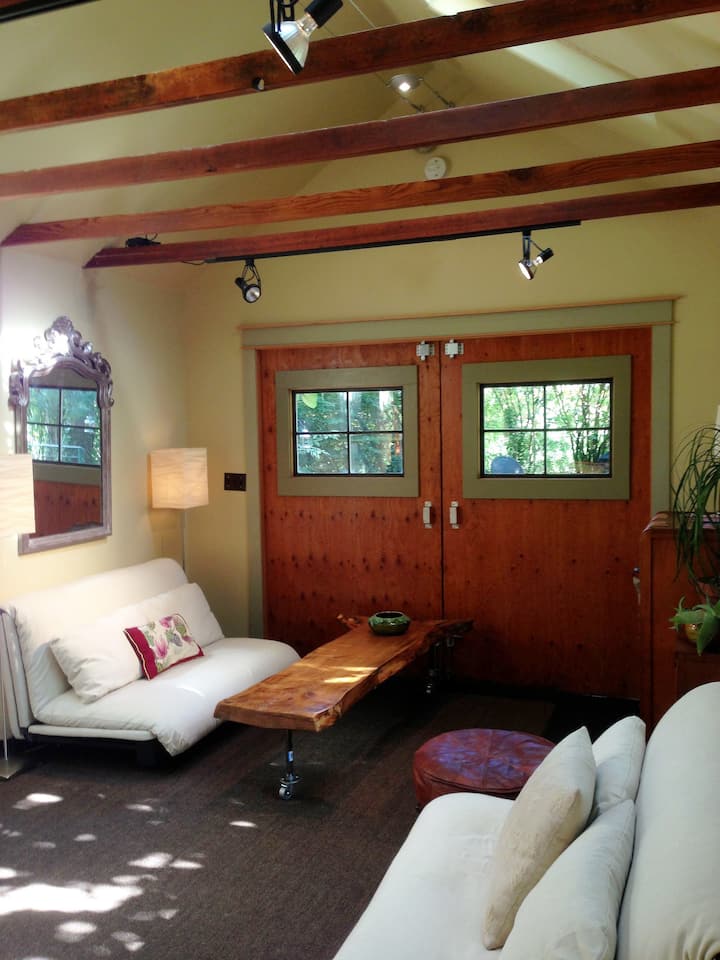 The Nest Tiny Home & Garden /Alberta Arts District - Portland, OR