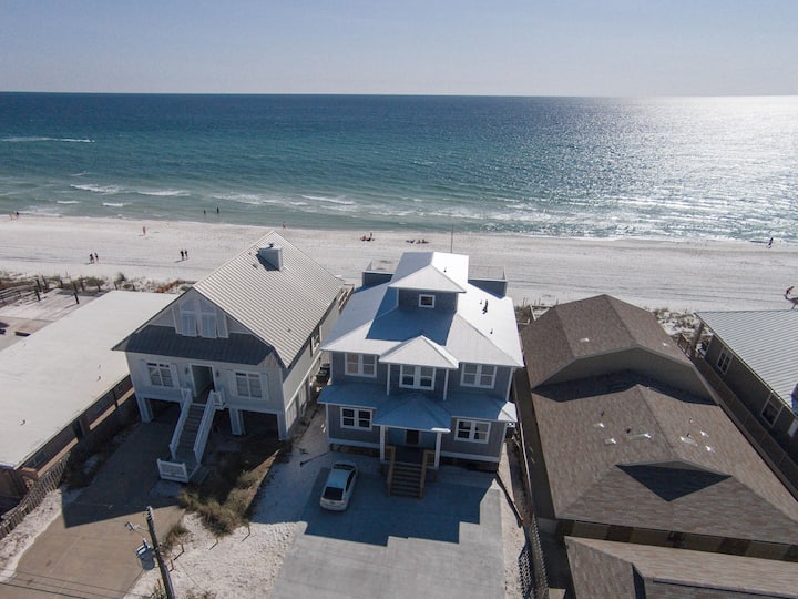 Making Waves - Huge Beachfront Pool & Hot Tub!