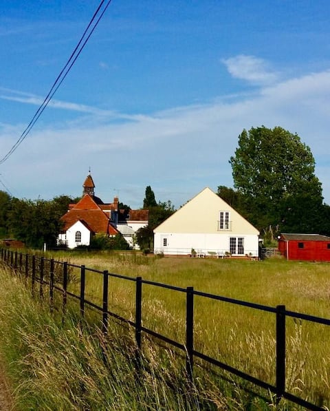 Top performing Airbnb: Wonderful rural dwelling- relax or explore Kent! in Canterbury