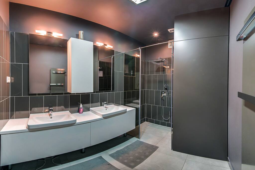 Spacious walk in shower, double sink, so you are not losing any time in the morning, and stealing time from discovering gorgeous Budapest