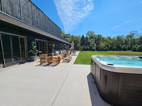 The Malon Villas Retreat - Sleeps 40+ (Venue)
