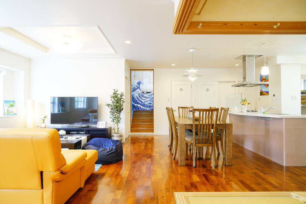 Living Room
リビングルーム