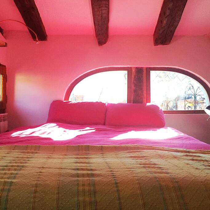 New queen size tempurpedic mattress. A/C in the bedroom (and in the lving room)