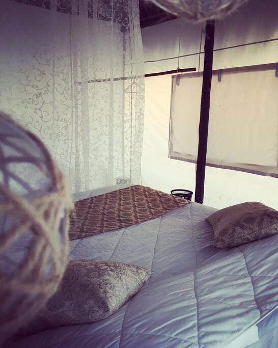 Swing bed