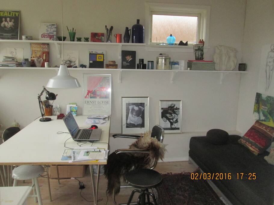 Arbejdsrum med 2 sengepladser!