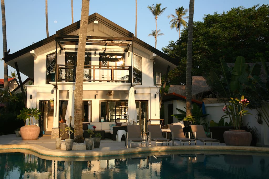 Villa E1 and pool