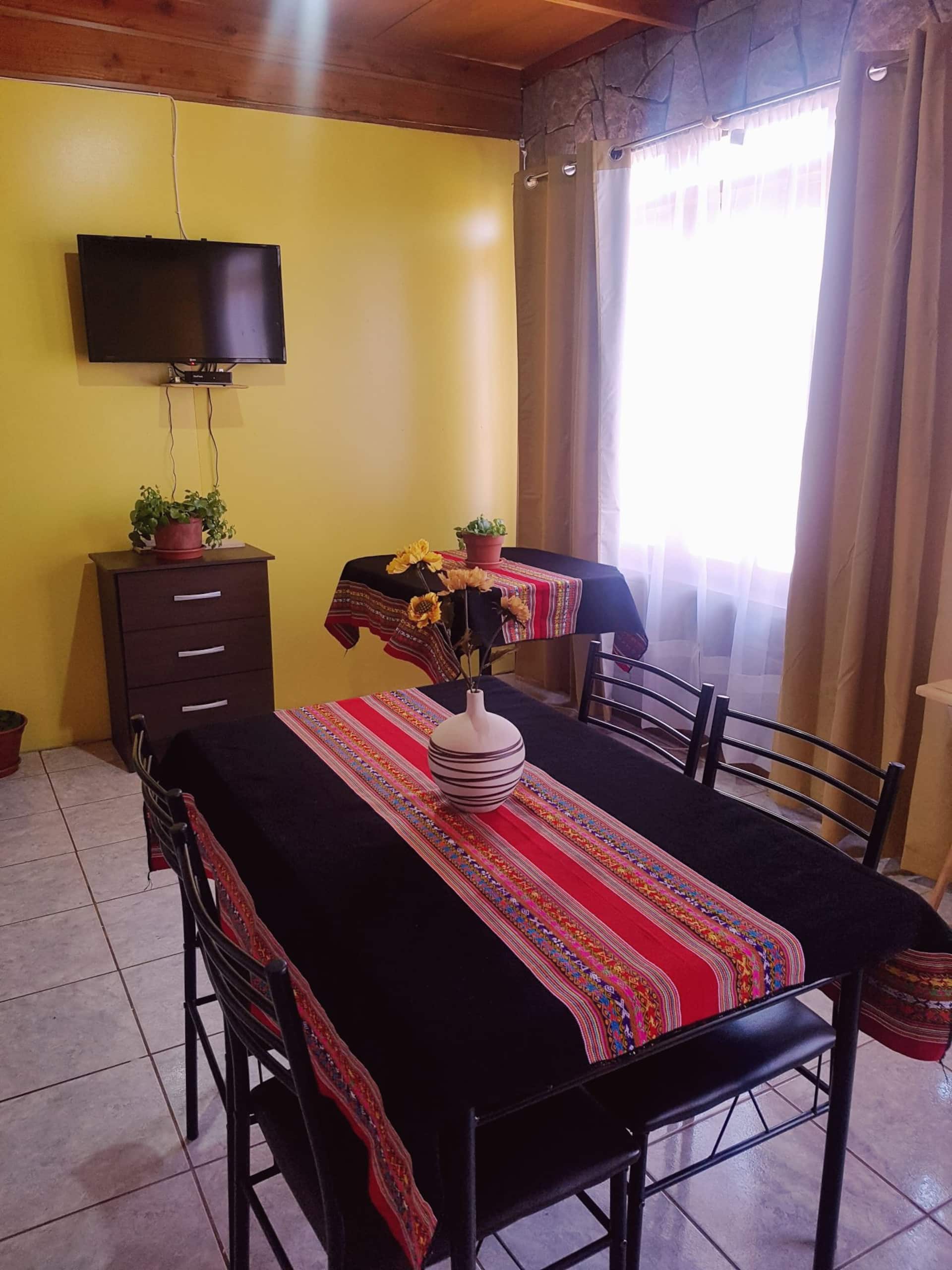 Cozy, equipped, a few minutes from downtown!