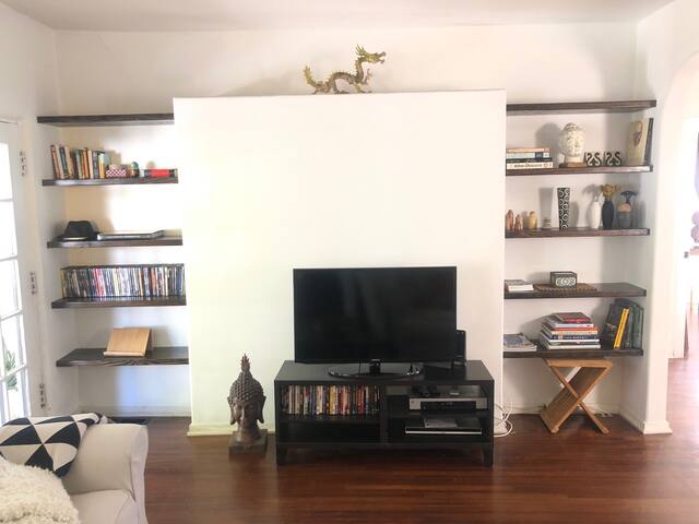 Spanish Oasis in Silver Lake gallery image 5