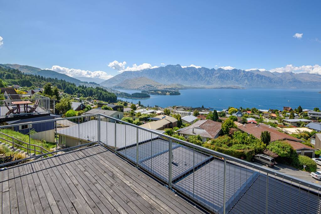 Outdoor Deck off Lounge Area