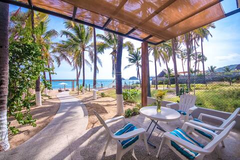 ★MELAQUE´S BEST KEPT SECRET BEACH FRONT CABIN★