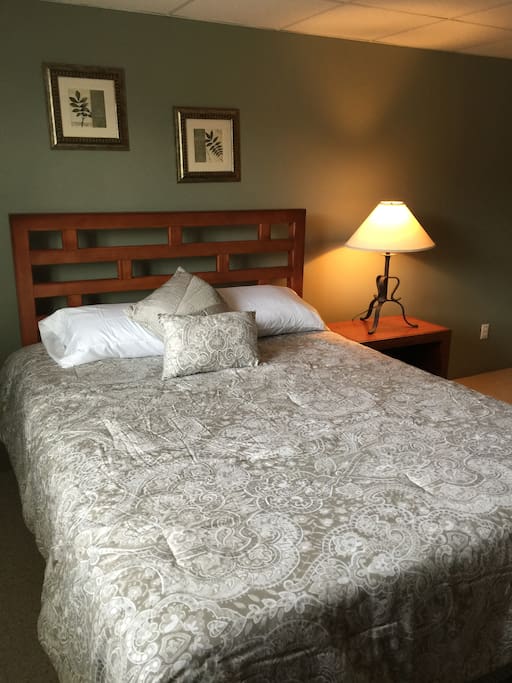 Bedroom with Queen Bed
