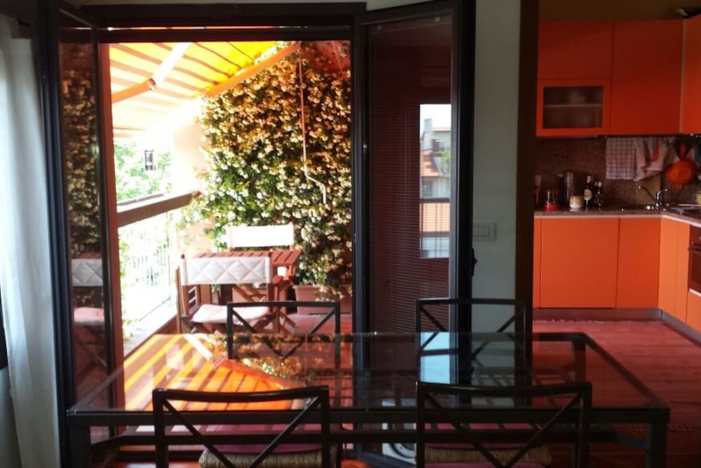 THE DINING ROOM
