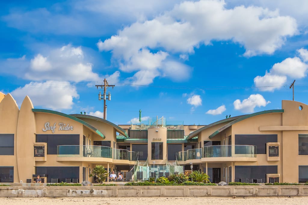 The entire Surf Rider complex from the beach