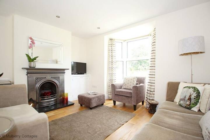 Bluebell Cottage, close to Canterbury, sleeps 6