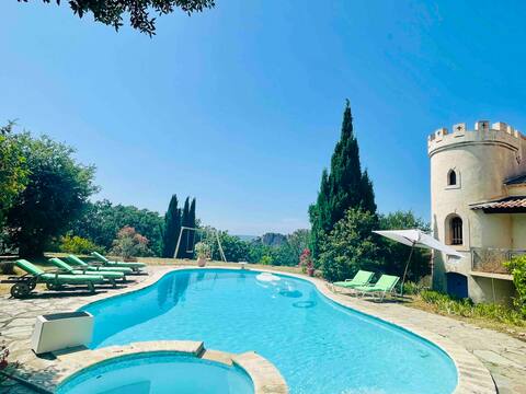 Independent Provencal villa base