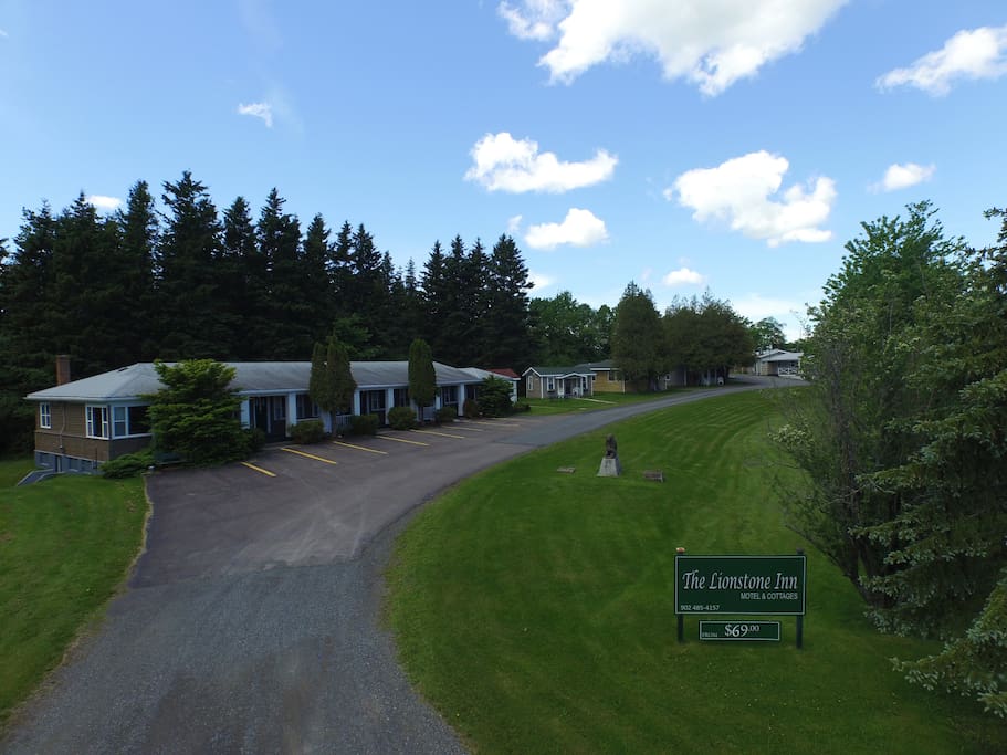 Motel Grounds