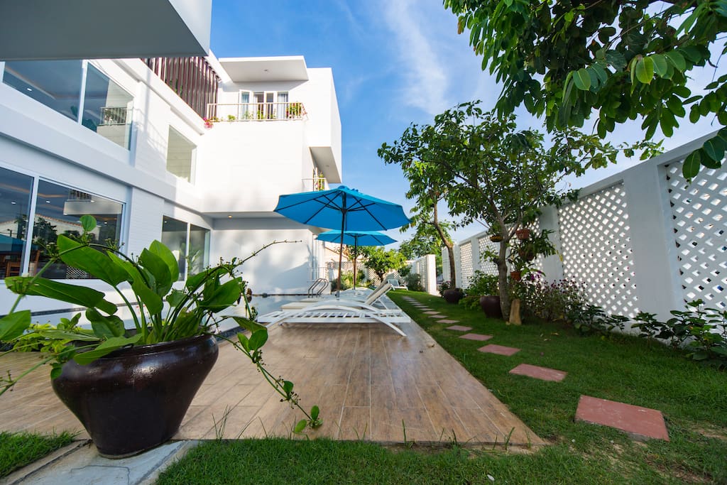 Outdoor swimming pool