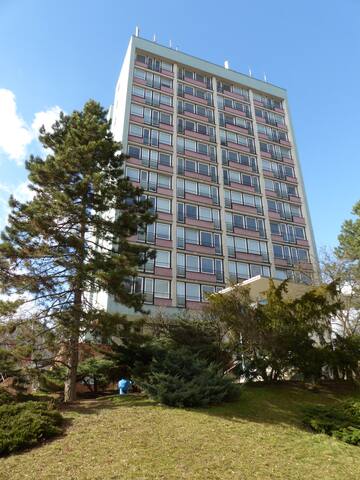 Apartment up to 8 persons close to downtown gallery image 2