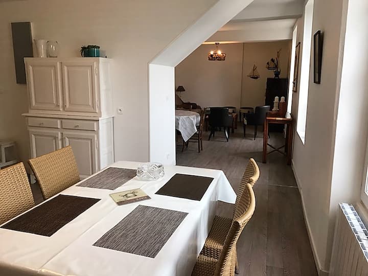 Que Comprennent Les Frais De Ménage Airbnb Appartement 6/8 Pers, Fenêtres sur Mer Arromanches - Apartments for