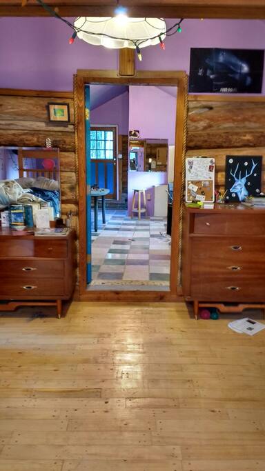 bedroom and kitchen