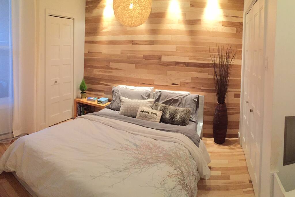 Chambre adulte, 1 garde-robe à la disposition des voyageurs