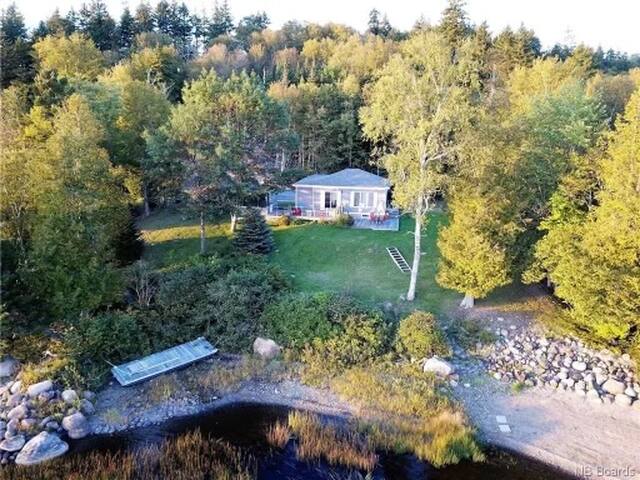 The Lake House gallery image 5