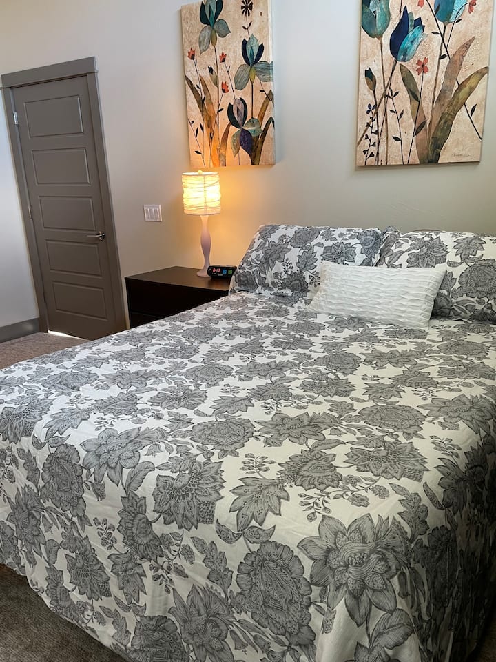 Спалня 2 двойни легла