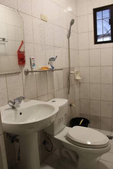 Bath room 1F