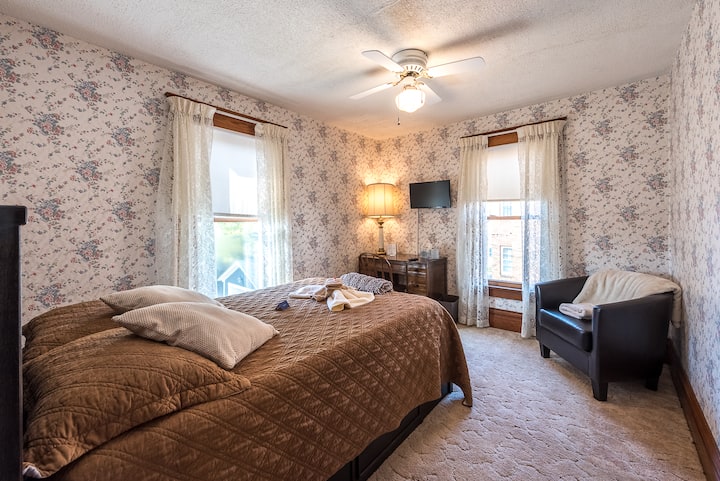 Sunset Captain's Study