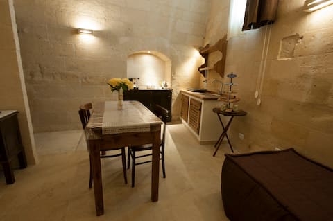 Top performing Airbnb: virtue (Virtù) in Matera