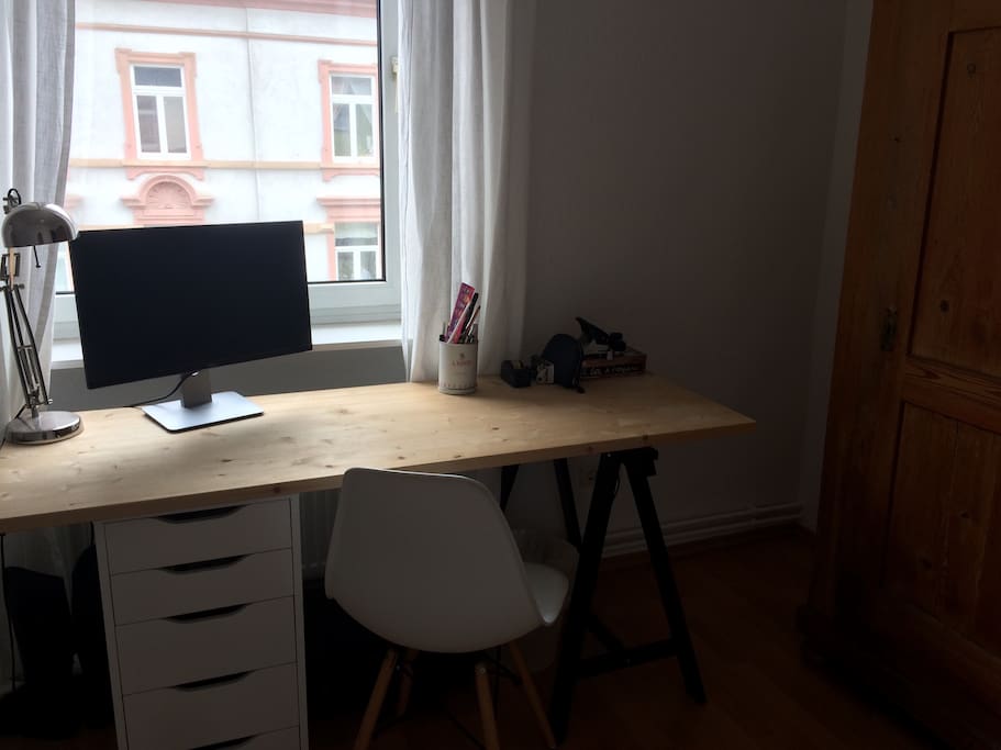 Der Schreibtisch im Gästezimmer