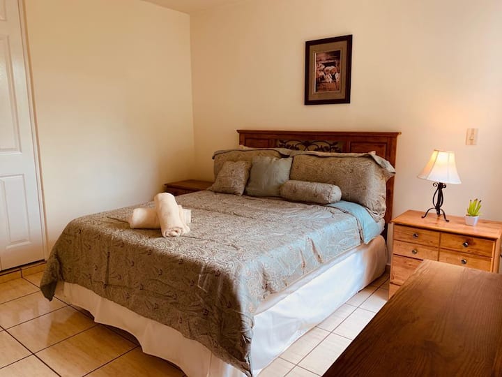 Queen bed, air conditioning, and private bathroom in master bedroom/Queen bed, Air conditioning and private bathroom, in master bedroom.