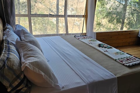 Jabali Mountain Cabin