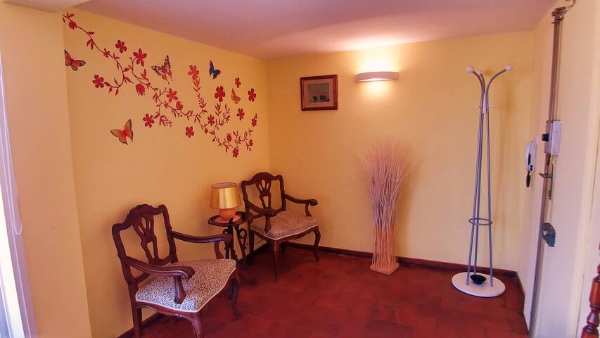 Central apt amazing view!500m from SMN gallery image 3