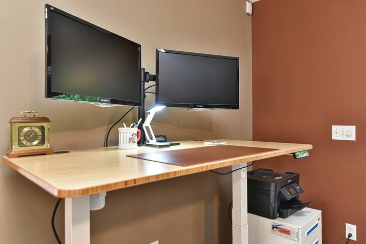 East Asheville: Hot Tub & Game Room, 6 miles to DT gallery image 4