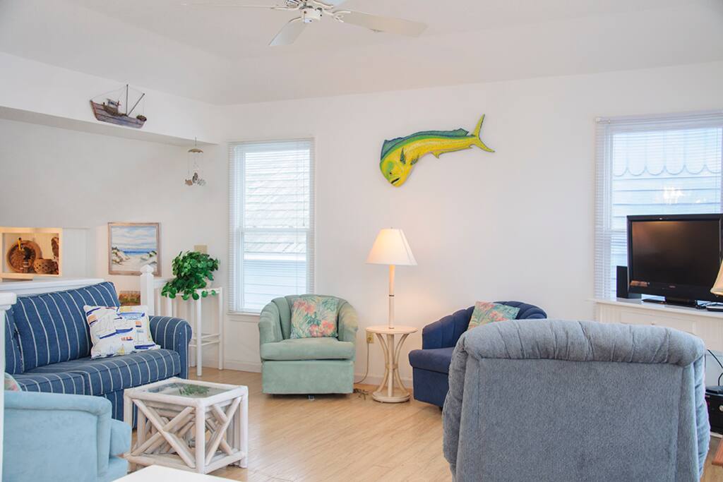 L34: Sunspot | Top Level Living Area