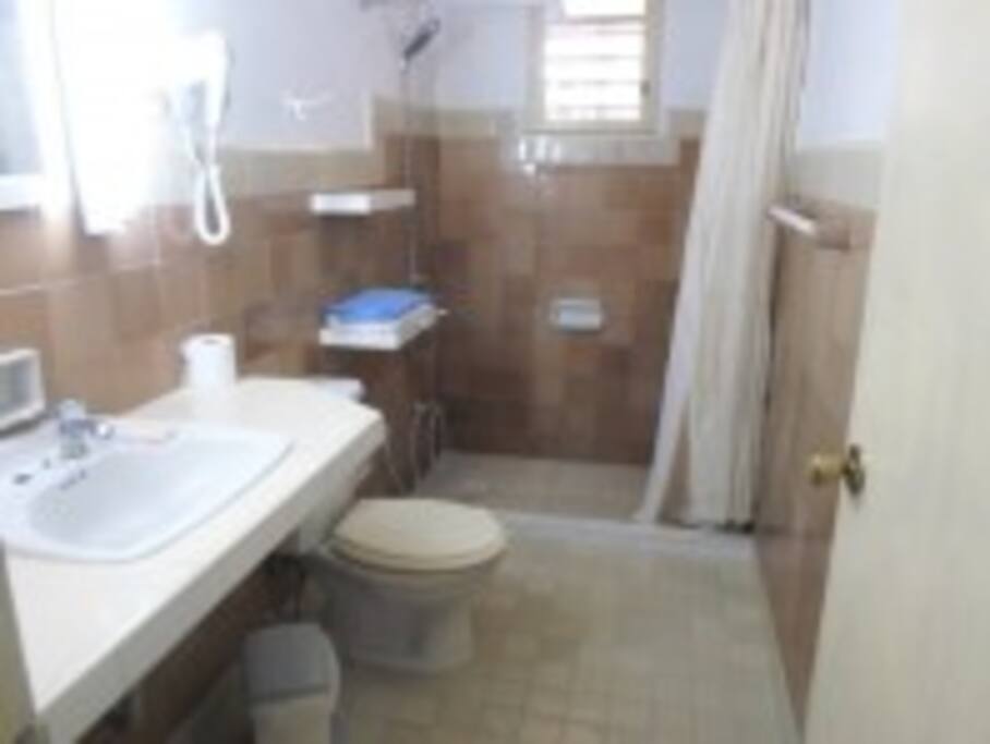 baño con confort .
