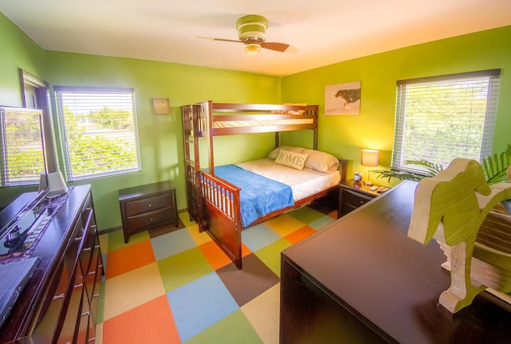 Second Bedroom w/ Queen Size Memory Foam and Twin Bunk Bed