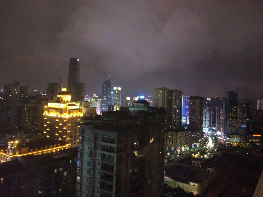 观音桥商圈夜景