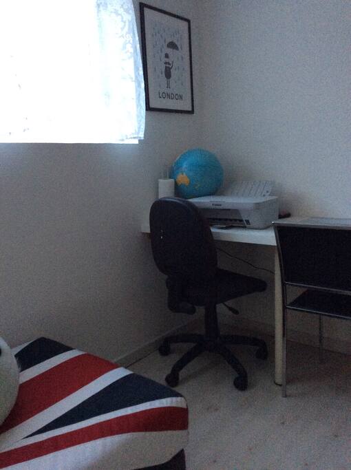 Bed room